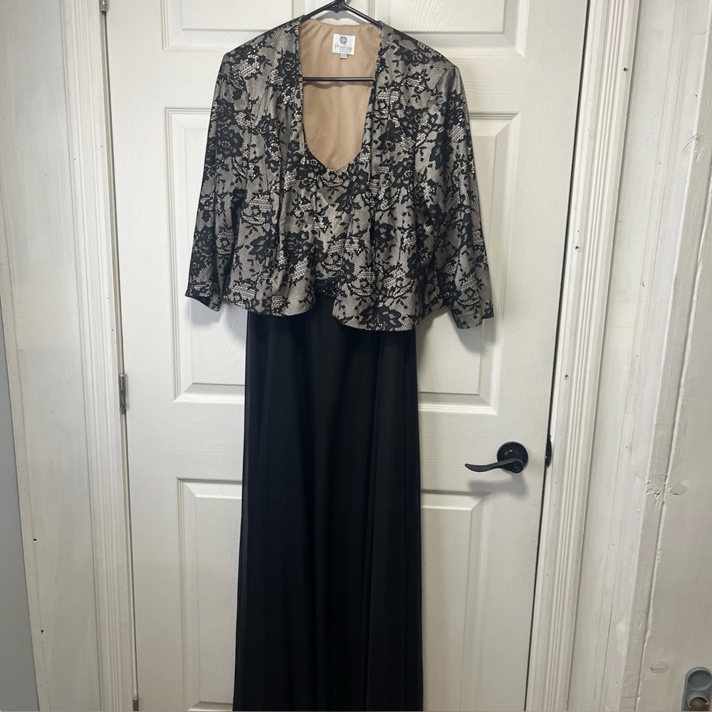 2 Piece Patra Lace Bodice Jersey Gown With Matching Lace Bolero Size 18W